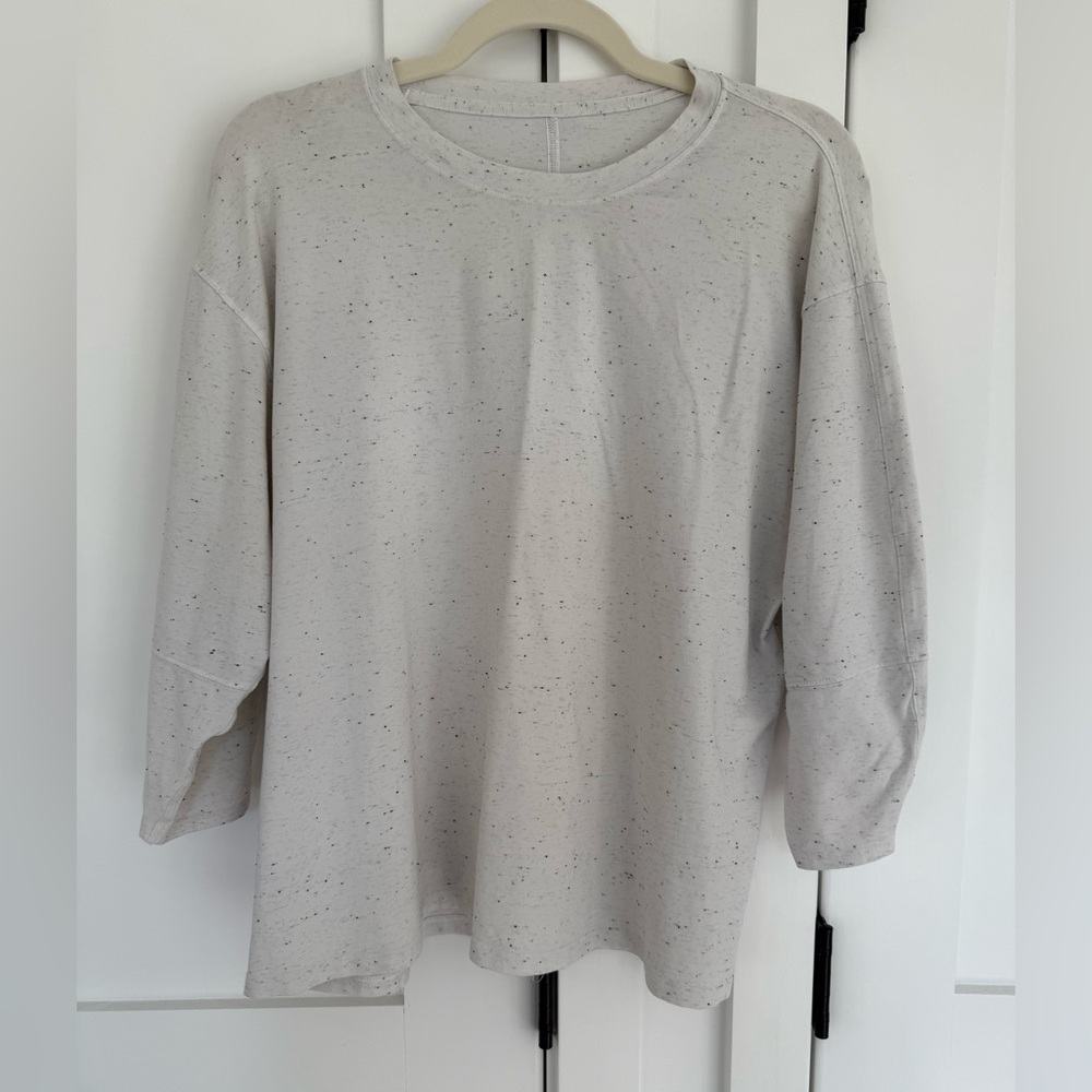 Lululemon LA Speckled Top with 3/4 Sleeves Shirt (size 6-8)